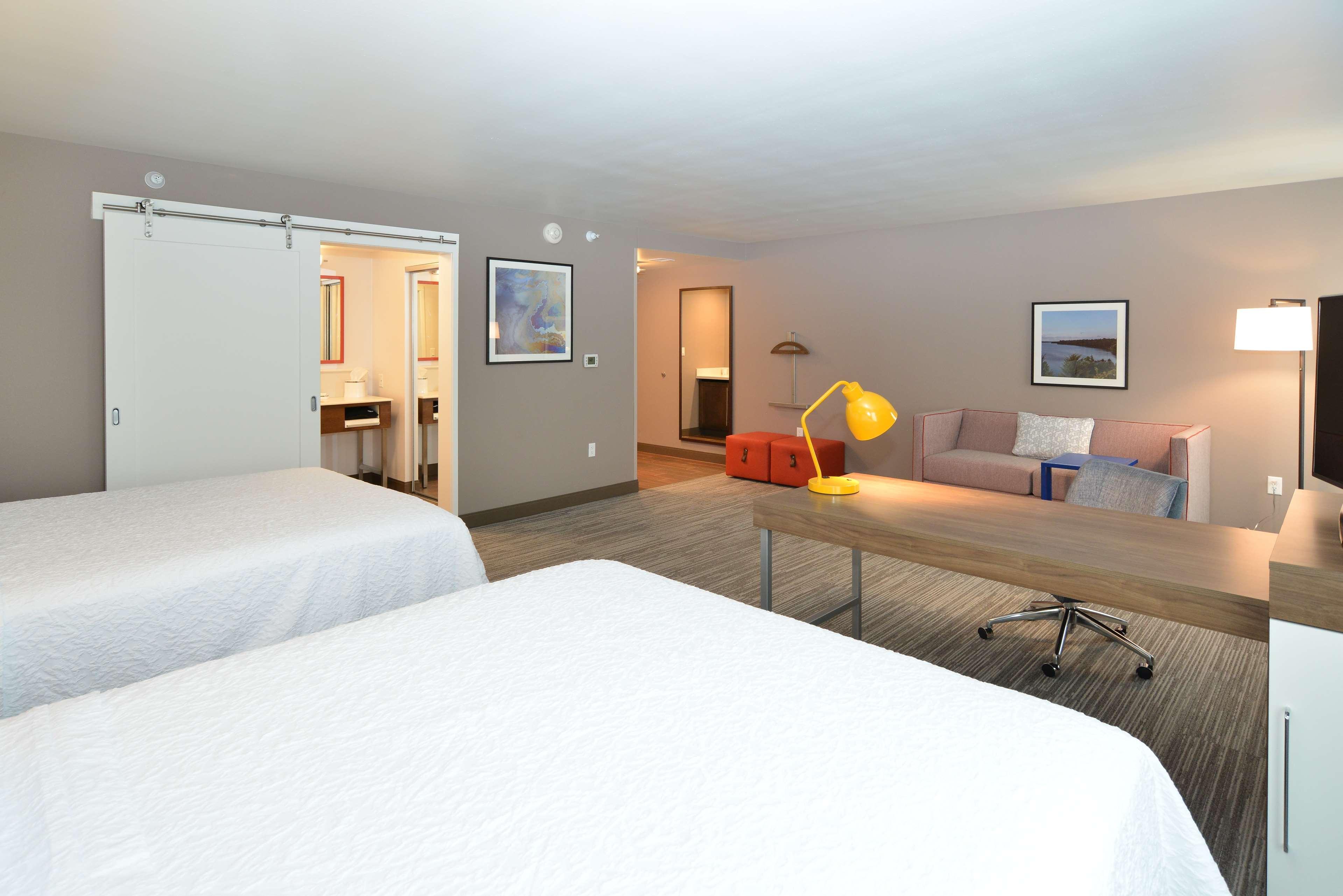 Hampton Inn & Suites Menomonie-Uw Stout Eksteriør bilde