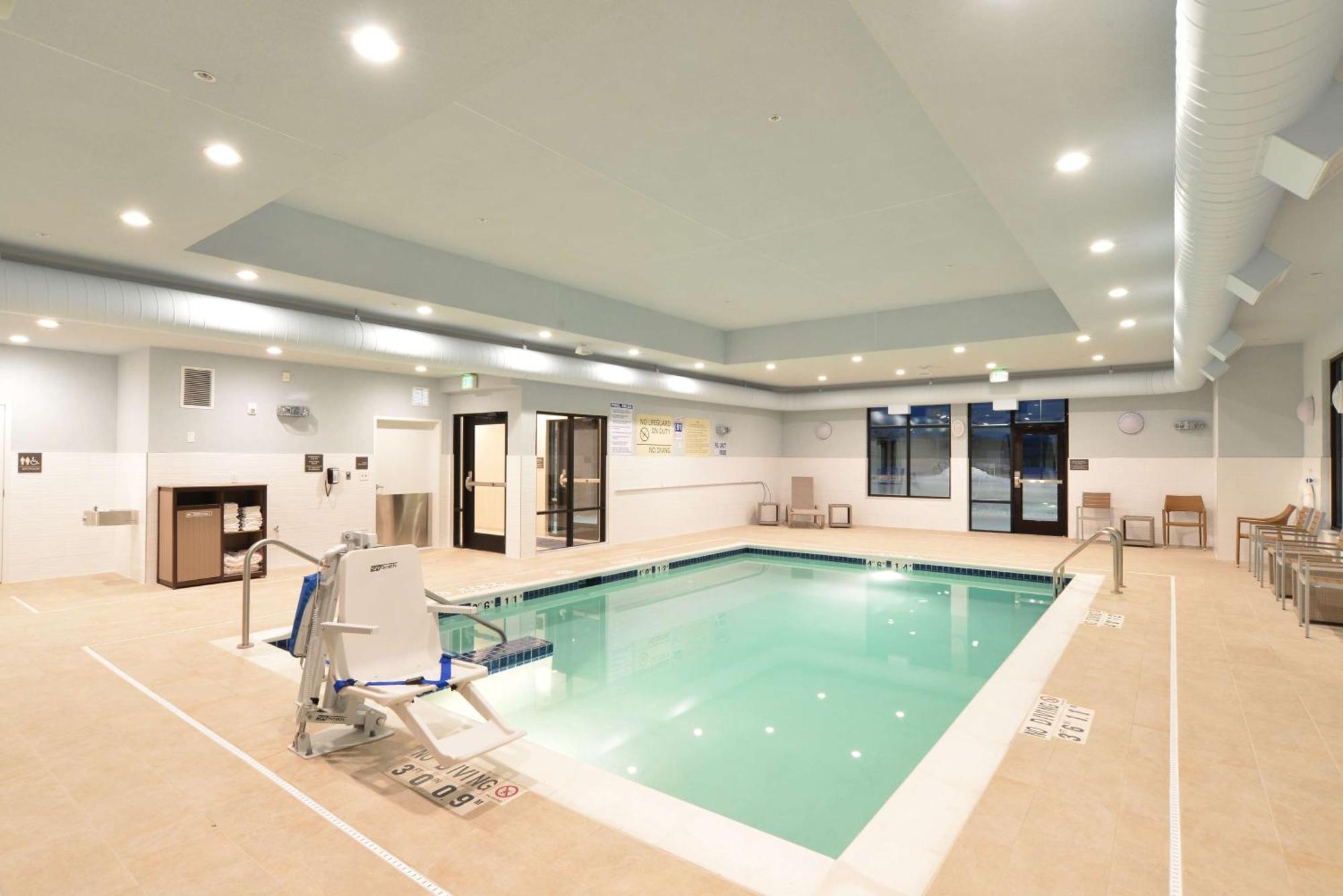 Hampton Inn & Suites Menomonie-Uw Stout Eksteriør bilde